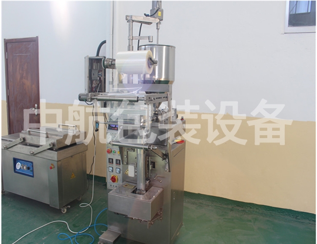 食盐粉剂颗粒制袋式罐装包装机