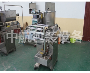 三边封酱料制袋式罐装包装机
